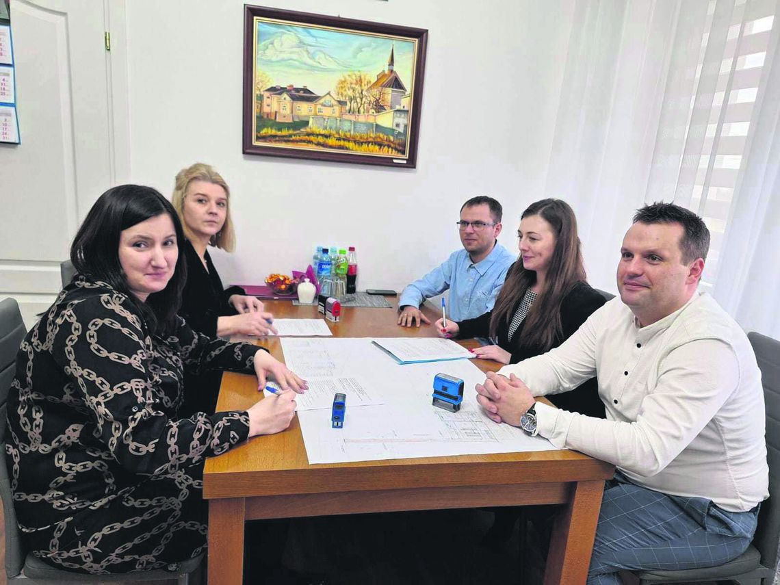 Umowa z wykonawcą cmentarza komunalnego w Łaszczowie została podpisana w tym miesiącu.