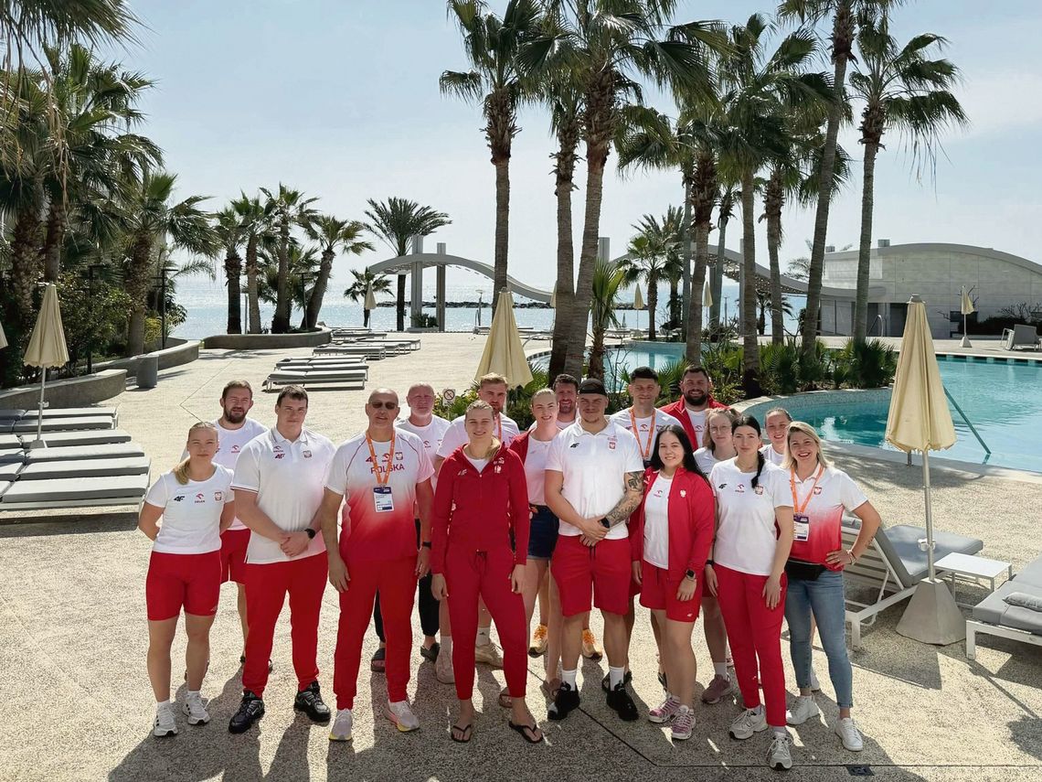 Lekkoatletyka: Dobry prognostyk. Agros Zamość w zawodach Pucharu Europy Reprezentacja Polski na Puchar Europy w rzutach w całej okazałości na słonecznym Cyprze. Aleksandra Śmiech pierwsza od lewej. Fot. PZLA