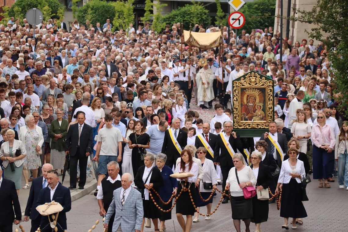 Liczby nie kłamią! Frekwencja w kościołach w diecezji zamojsko-lubaczowskiej zaskakuje