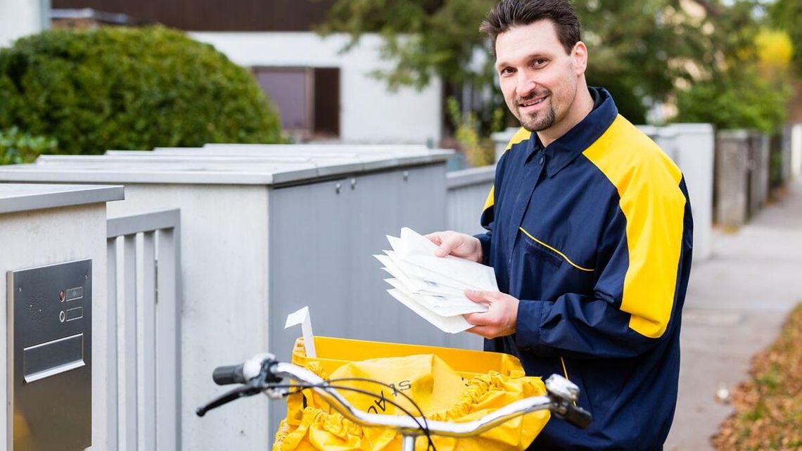 Rośnie liczba skarg na niedostarczanie listów do adresatów. Zamiast tego w skrzynkach znajdują awizo.