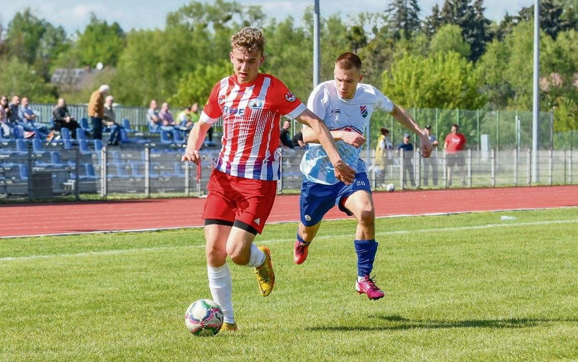 Olimpia Miączyn odniosła w rundzie wiosennej dopiero pierwsze zwycięstwo, ale za to jakie! Na stadionie HOSiR pokonała Unię Hrubieszów aż 8:1 (0:0).