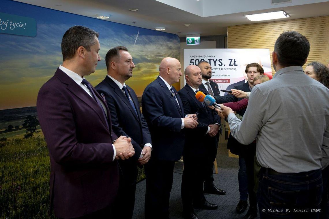 Marszałek i wicemarszałek woj. lubelskiego ogłosili konkurs w piątek 23 maja podczas konferencji prasowej.