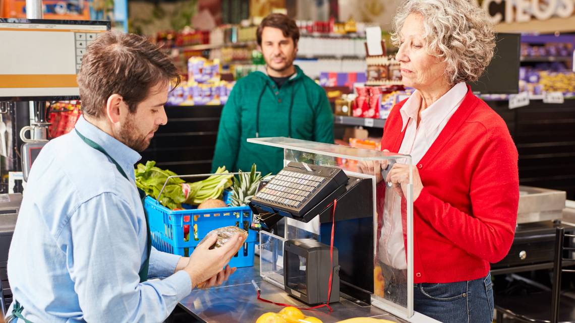 Urzędy skarbowe sprawdzają, czy sprzedawcy wystawiają paragony.