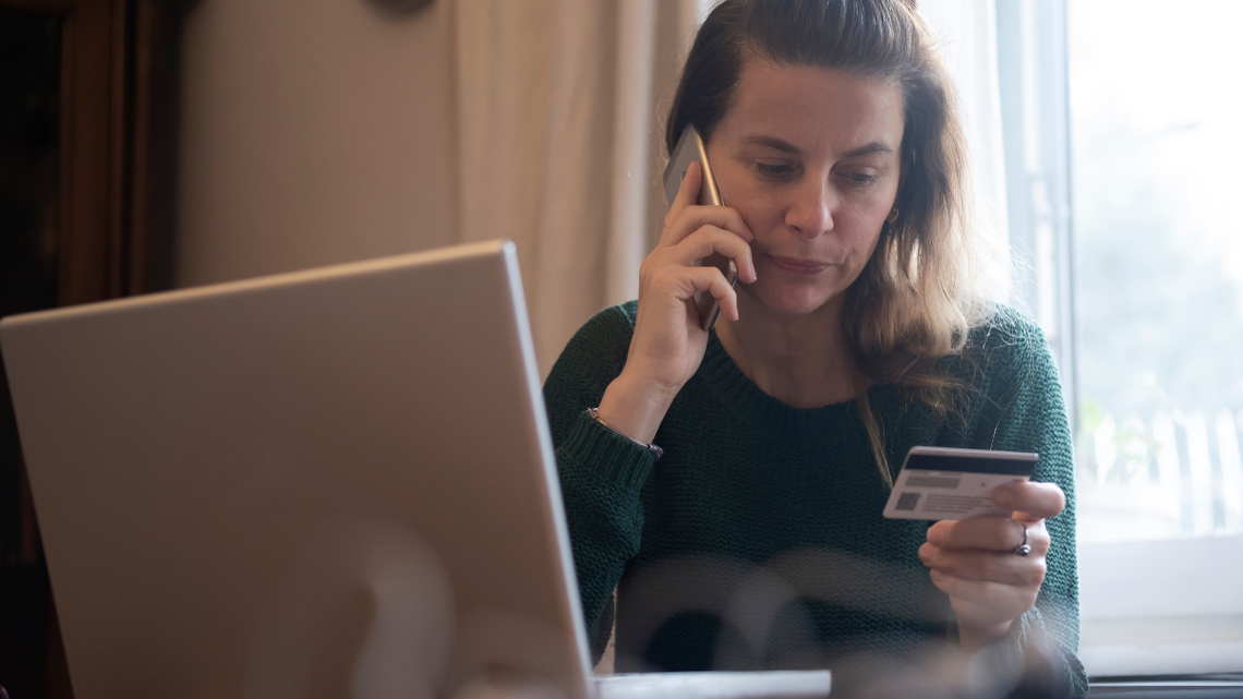 Masz swój profil zaufany? Uważaj, bo oszuści mogą go namierzyć Policja alarmuje, że zagrożone są pieniądze 16 mln Polaków, bo tyle osób korzysta z profili zaufanych.