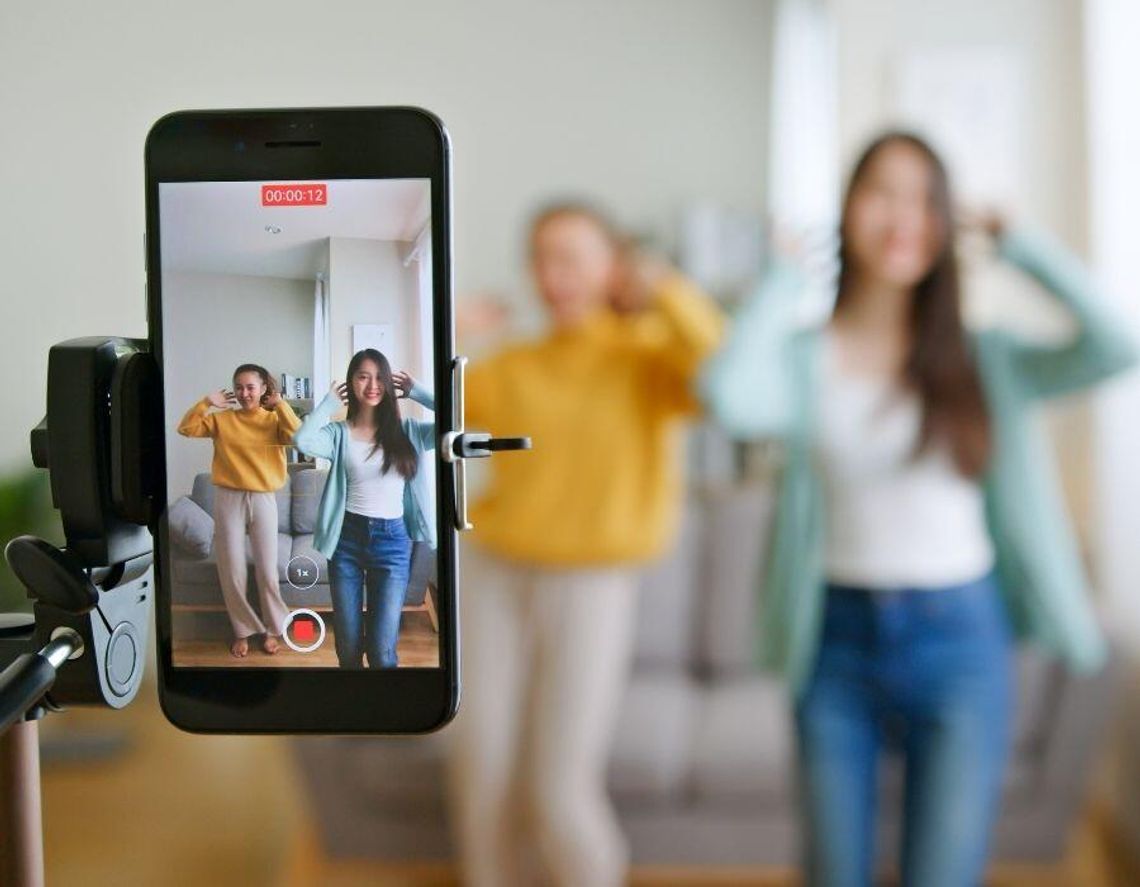 Koalicja Obywatelska zapowiada projekt ustawy ograniczającej dostęp dzieci do mediów społecznościowych poniżej 15 roku życia.