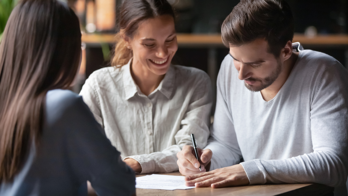 Obowiązek ujawniania cen mieszkań wszedł w życie kilka dni temu, a  sygnały o naruszeniach prawa płyną szerokim strumieniem.