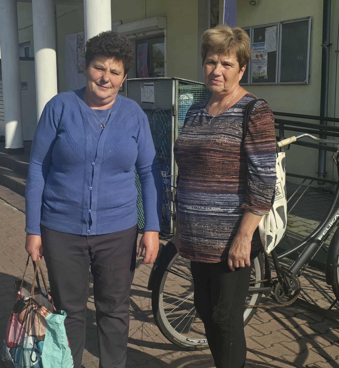 Pani Alina (po prawej na zdjęciu) i Krystyna mówią, że czegoś takiego w Czosnówce jeszcze nie było