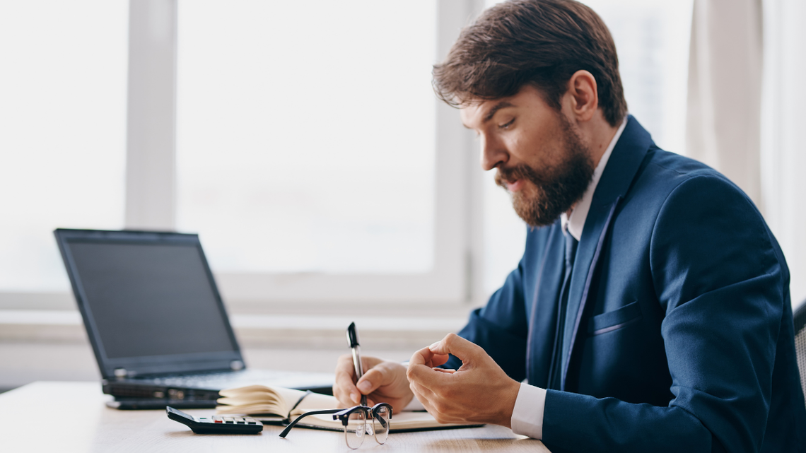 Zmienia się kontakt obywatela z urzędami, coraz więcej osób otrzymuje pisma elektroniczne, a prawie 2 miliony korzysta z cyfrowych skrzynek.