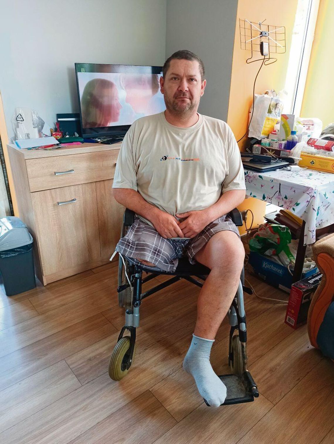 Mircze: Amputowana noga nie odrośnie! 44-latek zamierza przed sądem walczyć o odszkodowanie Paweł Ciuch z Mircza zamierza przed sądem dochodzić, jaki faktycznie uszczerbek na zdrowiu poniósł w wyniku wypadku w gospodarstwie oraz jakie odszkodowanie należy się jemu.