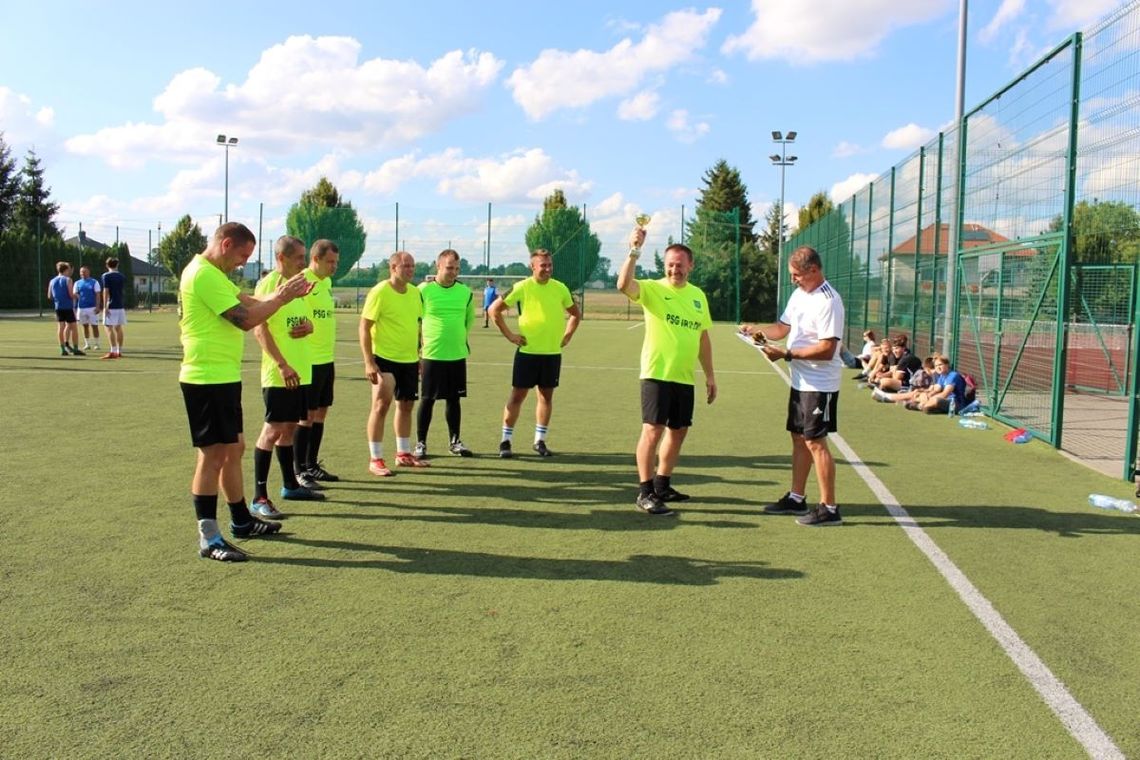 Drużyna PSG Kryłów, zwycięzcy Wakacyjnego Turnieju Piłki Nożne o Puchar Wójta Gminy Mircze.