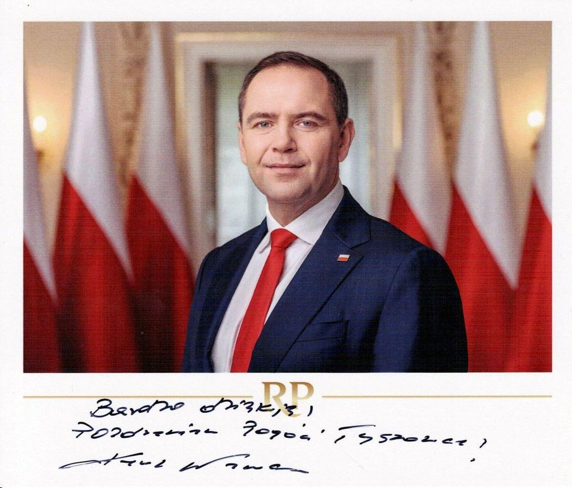 Zawodnicy Miejskiego Klubu Sportowego Pogoń Tyszowce otrzymali wyjątkowe podziękowanie od prezydenta Karola Nawrockiego.