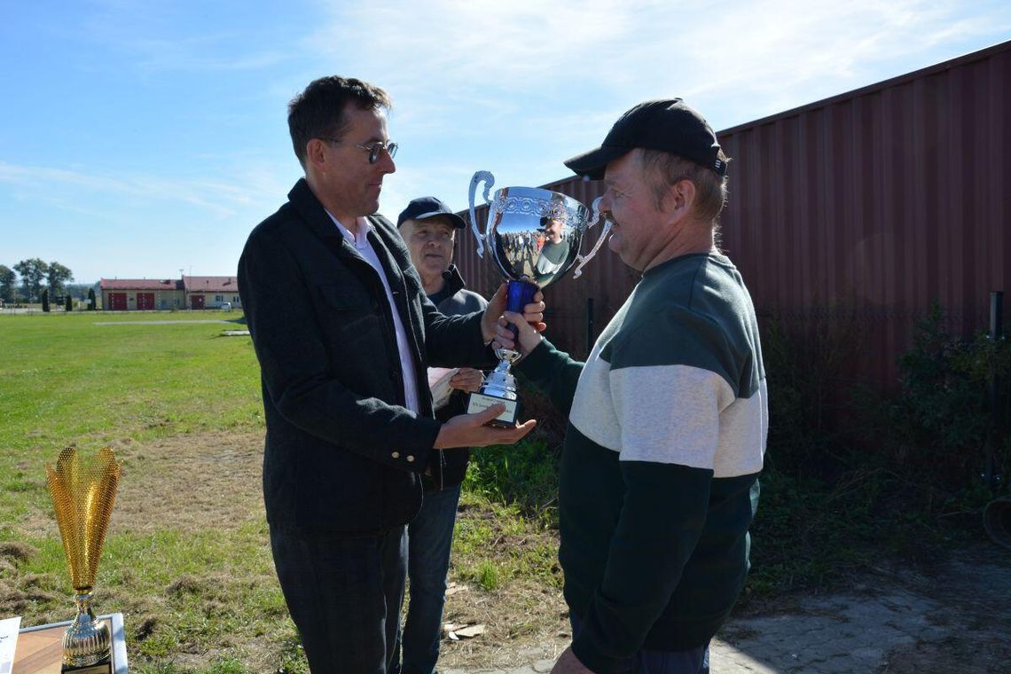 Na lotnisku sportowym w Mokrem odbyły się XIX Zawody Model Rakiet Czasowych Klasy S6A o Puchar Przechodni Prezesa Stowarzyszenia Modelarstwa Sportowego AERO-Zamość.
