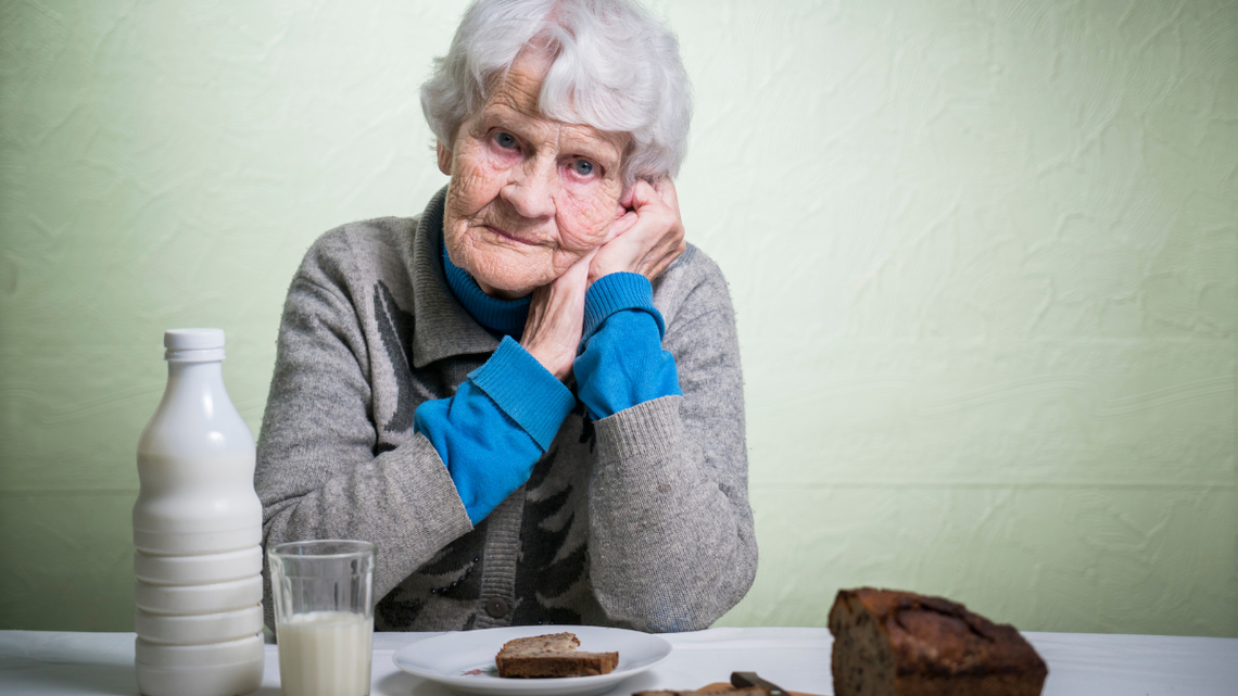 Najbiedniejsi dostają niewiele więcej niż najbogatsi. Jest pomysł, jak to zmienić Do najbiedniejszych trafia zaledwie jedna piąta świadczeń, jakie wypłaca Polakom budżet.