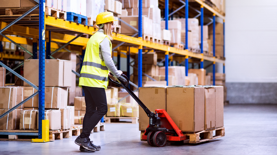 Na stole są dwie propozycje podwyżki najniższej krajowej 2026: resortu pracy i związków.