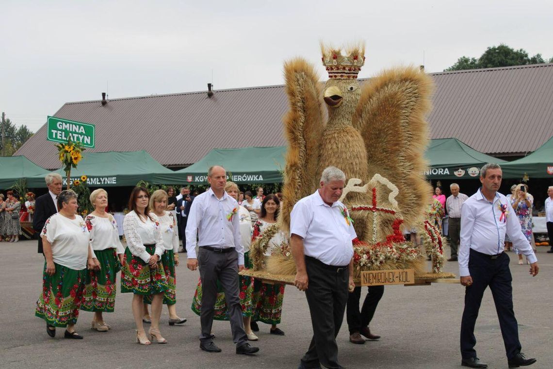 Jednym z najbardziej oczekiwanych momentów tegorocznych Dożynek Powiatowych w Tyszowcach było rozstrzygnięcie konkursu na Wieniec Dożynkowy.