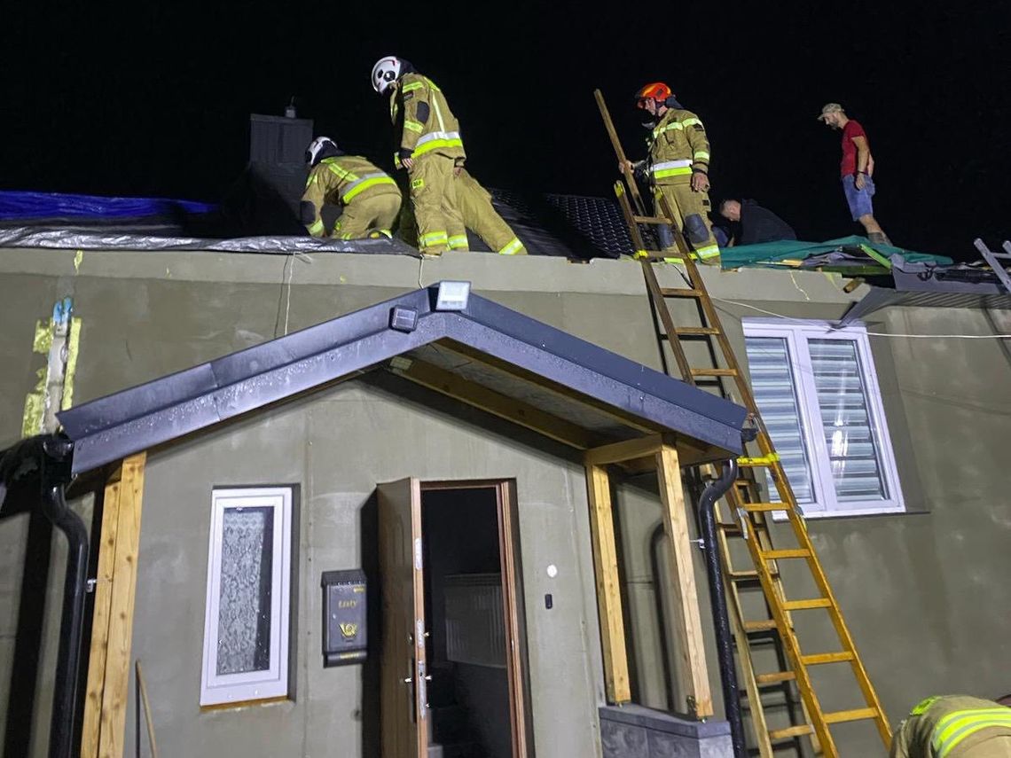 Nawałnica przeszła nad powiatem tomaszowskim. Strażacy wyjeżdżali do 80 zdarzeń