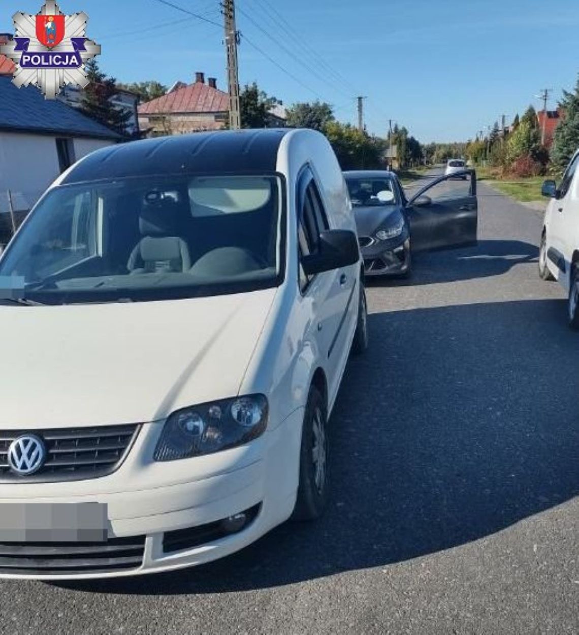 Policjanci z zamojskiej drogówki zatrzymali w czwartek 10 października kierowcę osobowego volkswagena, który wężykiem jechał przez gminę Szczebrzeszyn.