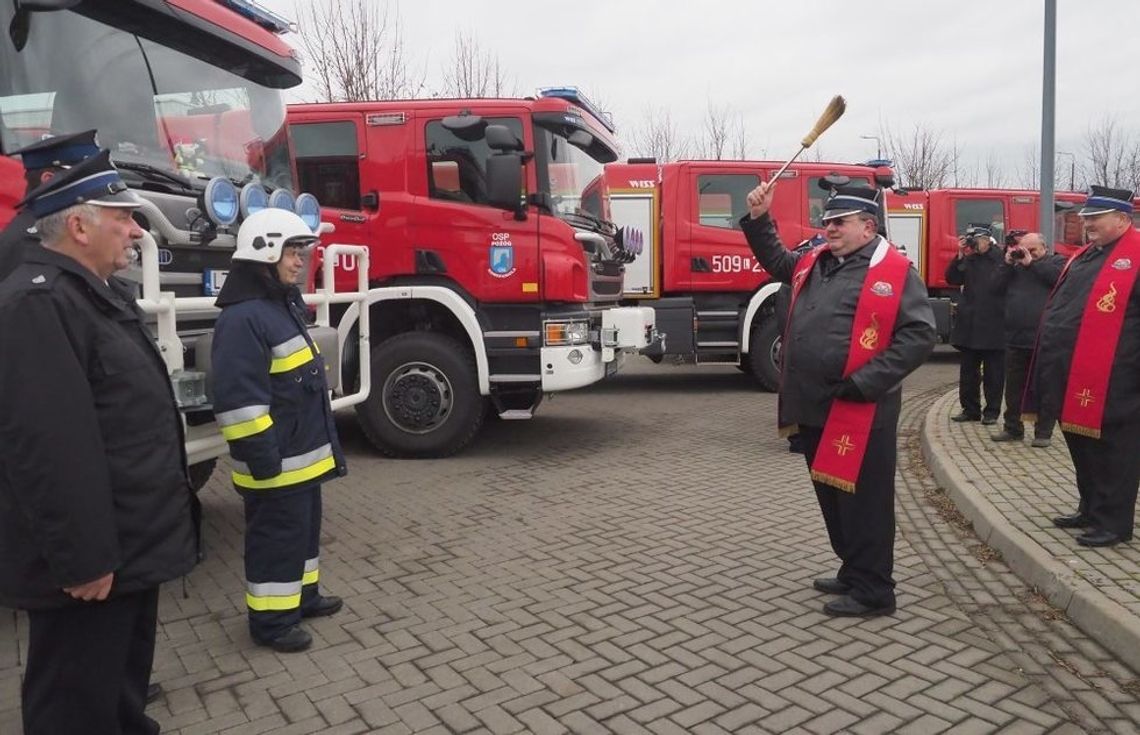 Nowe wozy dla druhów z OSP. Kto je dostał?