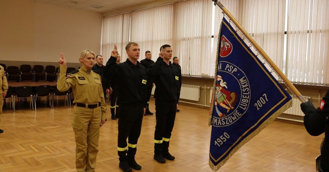 Uroczyste ślubowanie strażaków PSP w Tomaszowie Lubelskim.