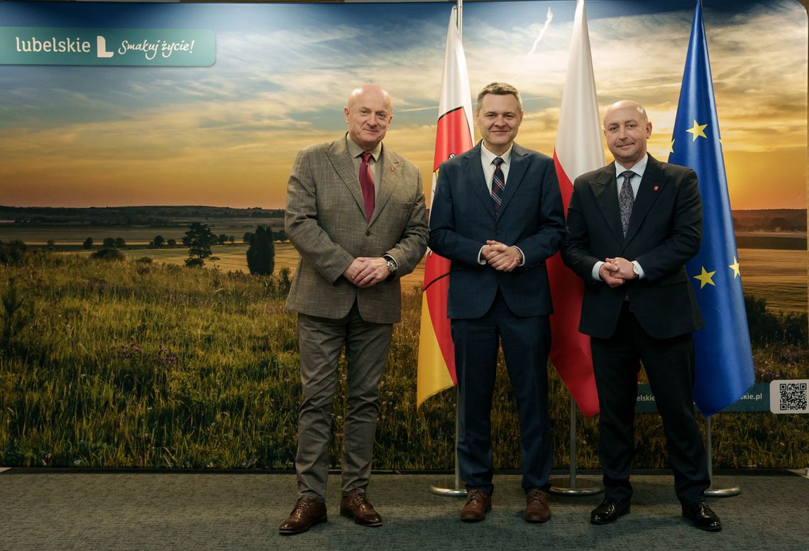 Rada Nadzorcza spółki Lubelskie Koleje powołała nowego prezesa. Został nim Krzysztof Golubiewski – menedżer z wieloletnim doświadczeniem w sektorze kolejowym i finansowym.