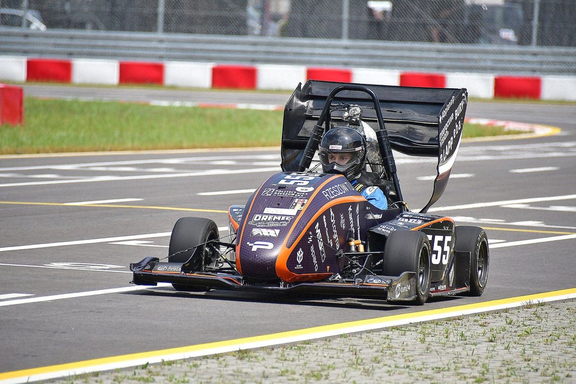 Nowy rozdział dla kierowców – Autodrom w Biłgoraju oficjalnie otwarty [ZDJĘCIA]