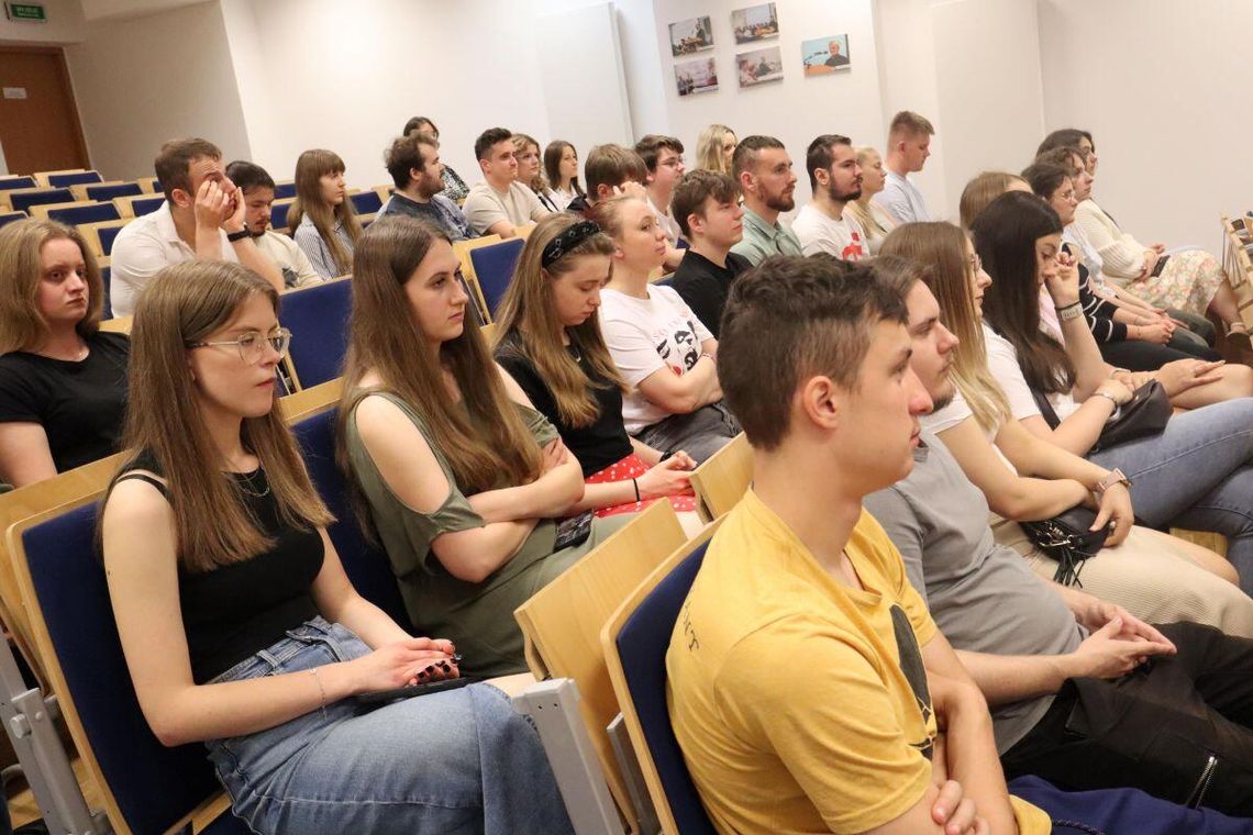 O przyszłości księgowości rozmawiano w Akademii Zamojskiej Forum było okazją nie tylko do świętowania Dnia Księgowego, ale przede wszystkim do wymiany doświadczeń między nauką, biznesem i studentami.