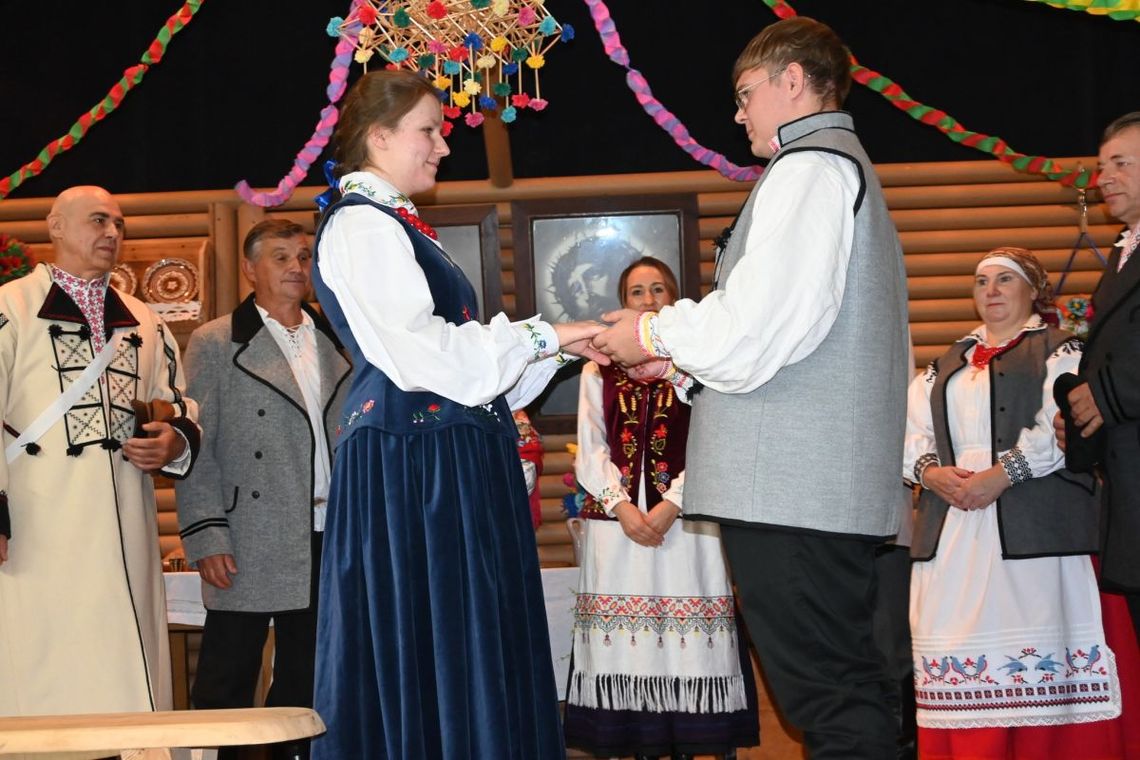 W Majdanie Górnym odbyło się widowisko ludowe „Od wróżby do zrękowin”.