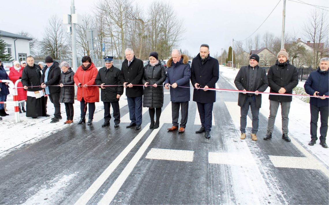 Powiat Tomaszowski zakończył jedną z największych inwestycji drogowych ostatnich lat. Przebudowa i rozbudowa drogi powiatowej w Pasiekach to projekt, który znacząco poprawi jakość życia mieszkańców i przyczyni się do rozwoju całego regionu.