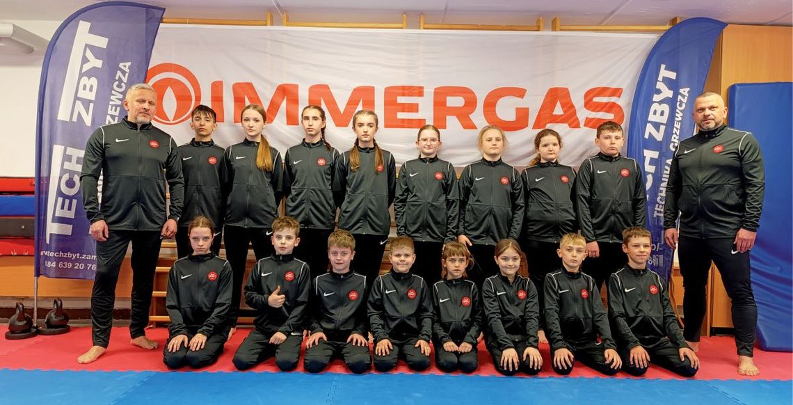 Roztoczański Klubu Karate Tradycyjnego w Zamościu powstał w 2012 r. z inicjatywy Radosława Niziołka, Dariusza Batorskiego i rodziców dzieci wówczas trenujących w klubie. Jego właścicielem został Radosław Niziołek (pełni też funkcję prezesa RKKT).