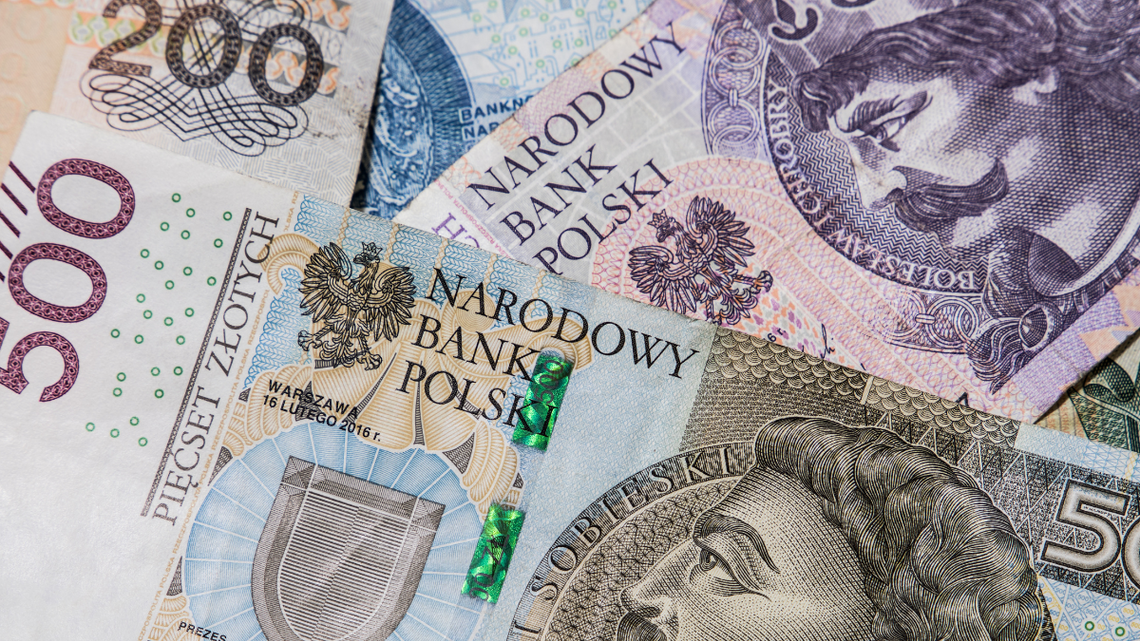 Pierwsze renty wdowie trafiły już do emerytów. Odmowy też