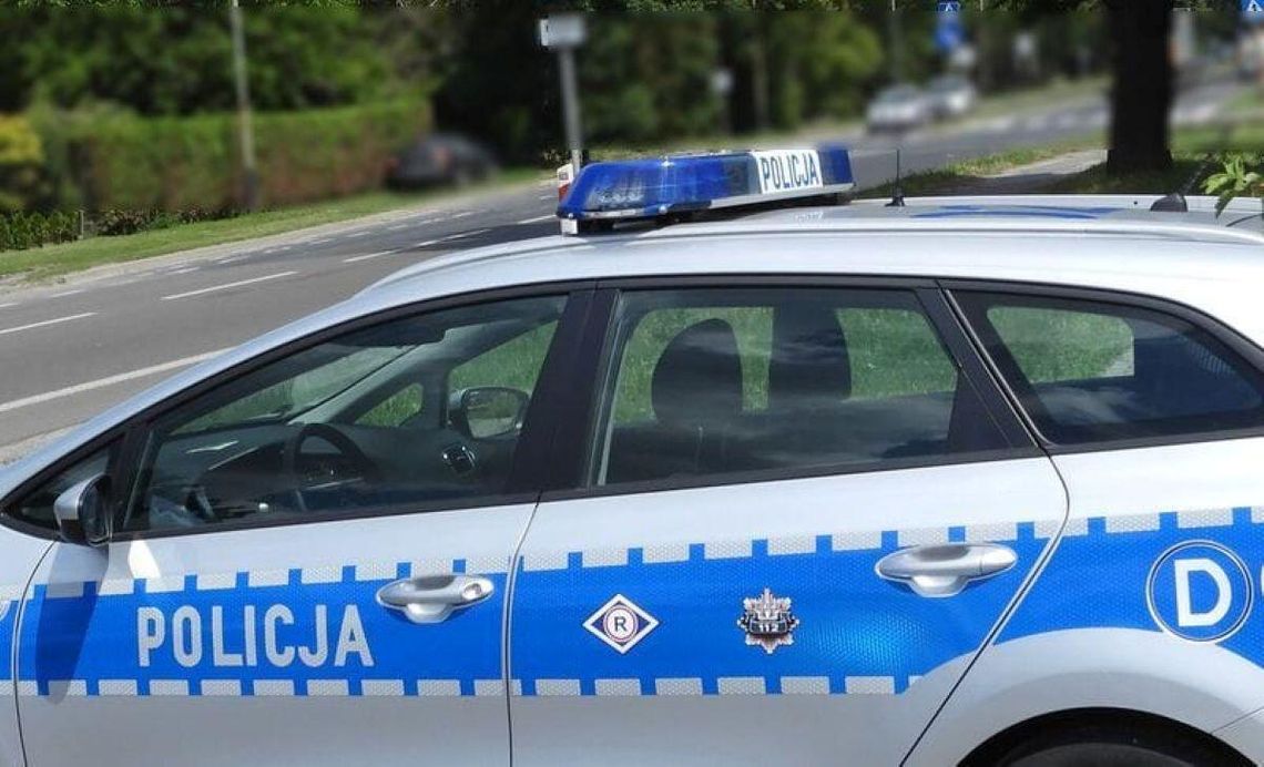 Mając ponad 2,5 promila alkoholu w organizmie 52-latek, jechał hulajnogą elektryczną.