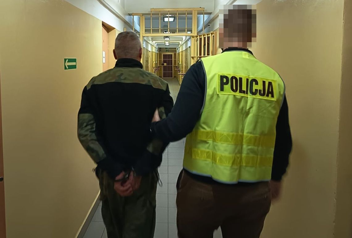 Lubelskie: Piłą motorową groził żonie. 32-latek zatrzymany przez policję Policjanci podczas interwencji domowej zatrzymali 32-latka.