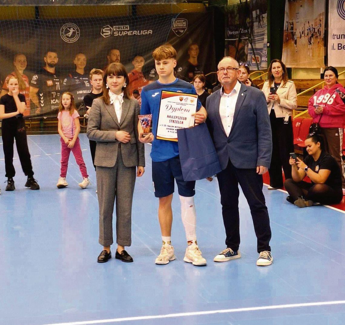 W trzech meczach Adrian Sendłak z Padwy zdobył 27 bramek i został królem strzelców turnieju.