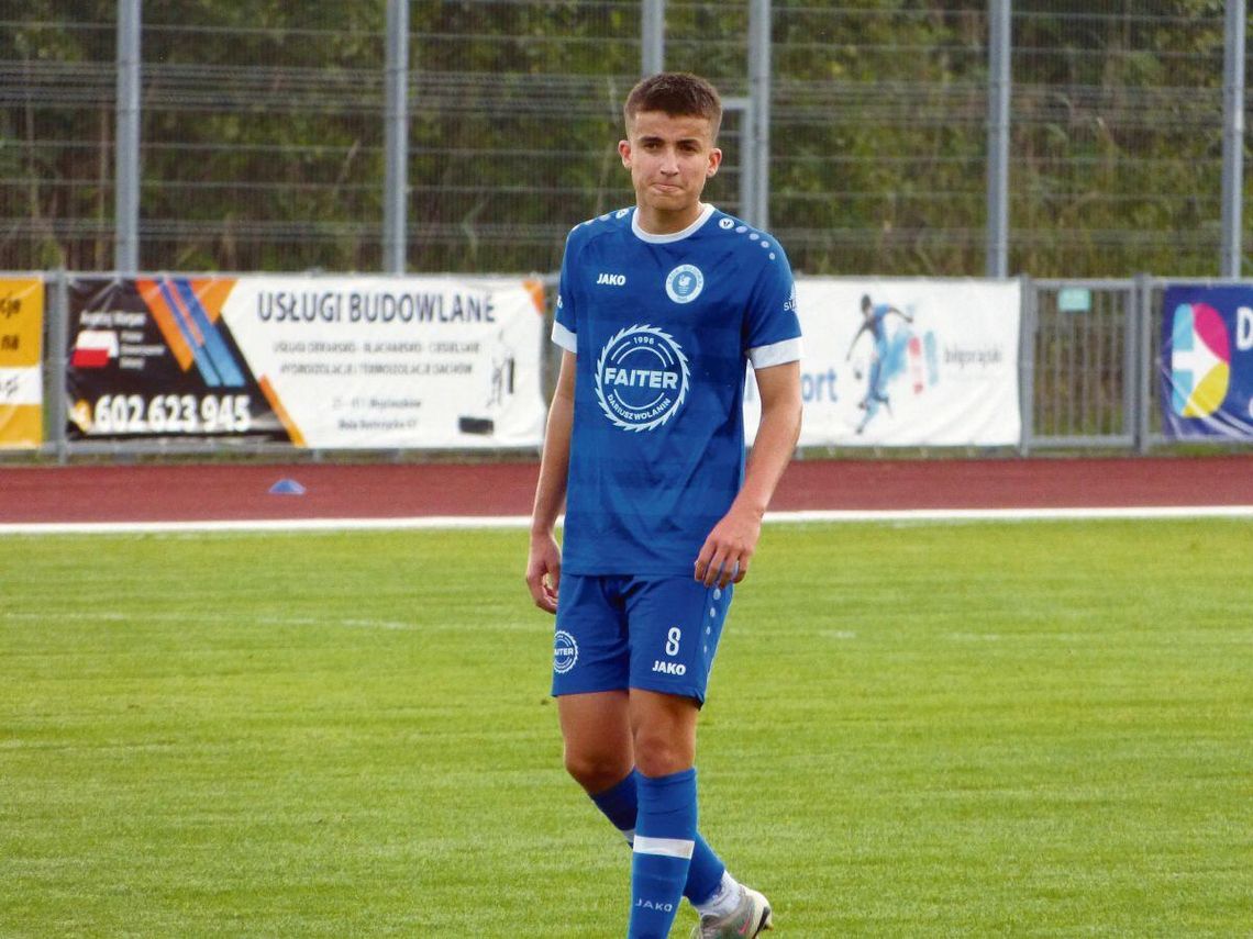 W środę Łada 1945 Biłgoraj zremisowała na własnym stadionie z Tomasovią Tomaszów Lubelski 1:1 (1:0). Jakub Kołodziej wszedł na boisko w 81 minucie, a opuścił je pod koniec zawodów, gdyż doznał kontuzji.