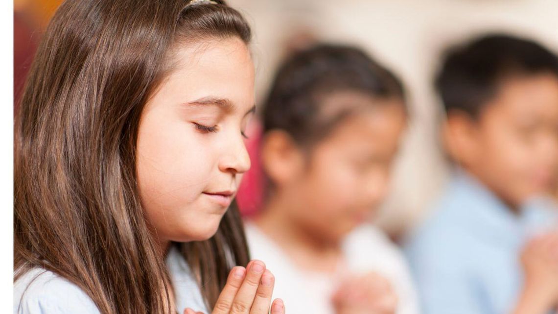 Katecheci proszą Andrzeja Dudę o pomoc w sprawie zmniejszenia liczby religii w szkole. Boją się o swoje miejsca pracy i są wściekli na ministrę edukacji.