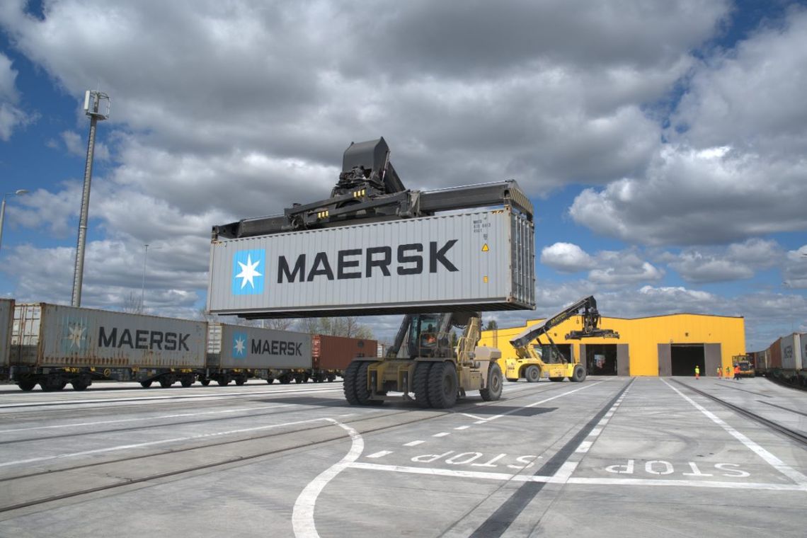Linia nr 65 łączy polską sieć kolejową ze wschodnią granicą kraju i stanowi ważny korytarz dla transportu towarowego oraz usług logistycznych.