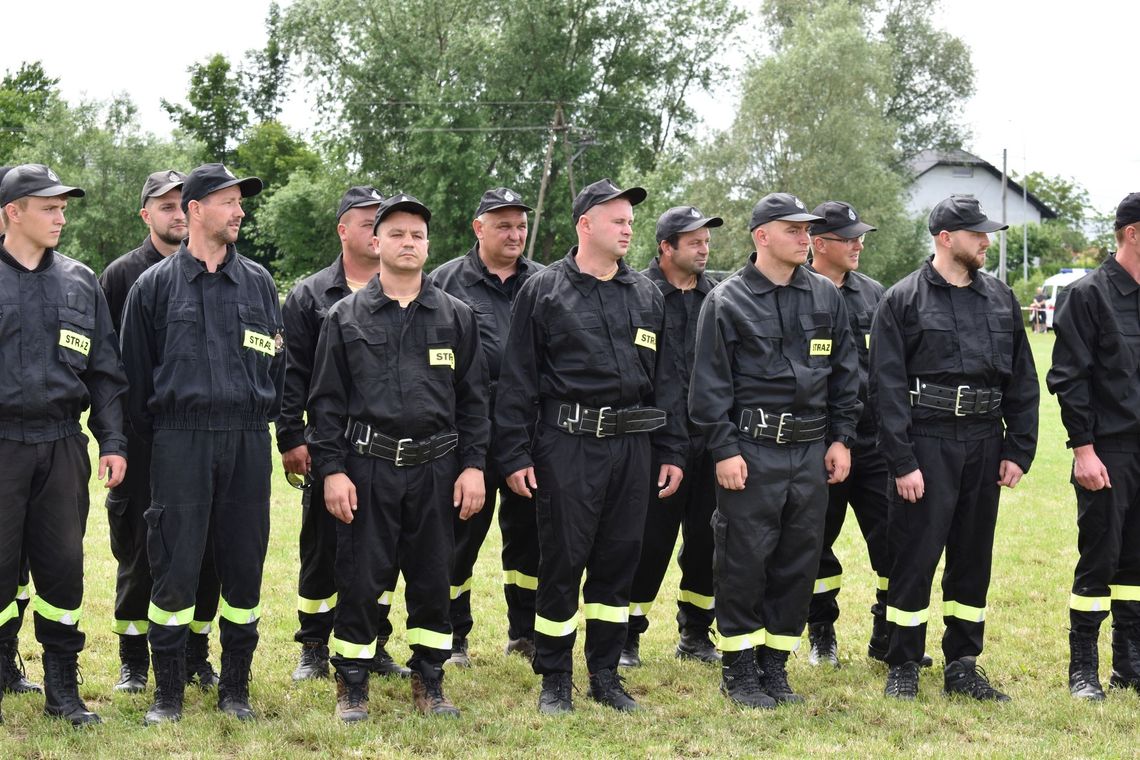 Płusy: Zawody sportowo-pożarnicze [ZDJĘCIA]