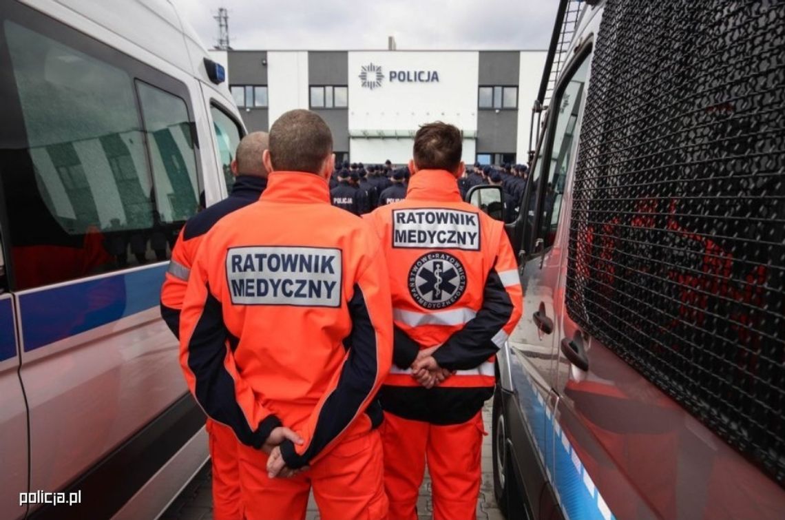 25 stycznia minęła pierwsza rocznica tragicznej śmierci Cezarego Lotkowskiego, ratownika medycznego z Białej Podlaskiej.