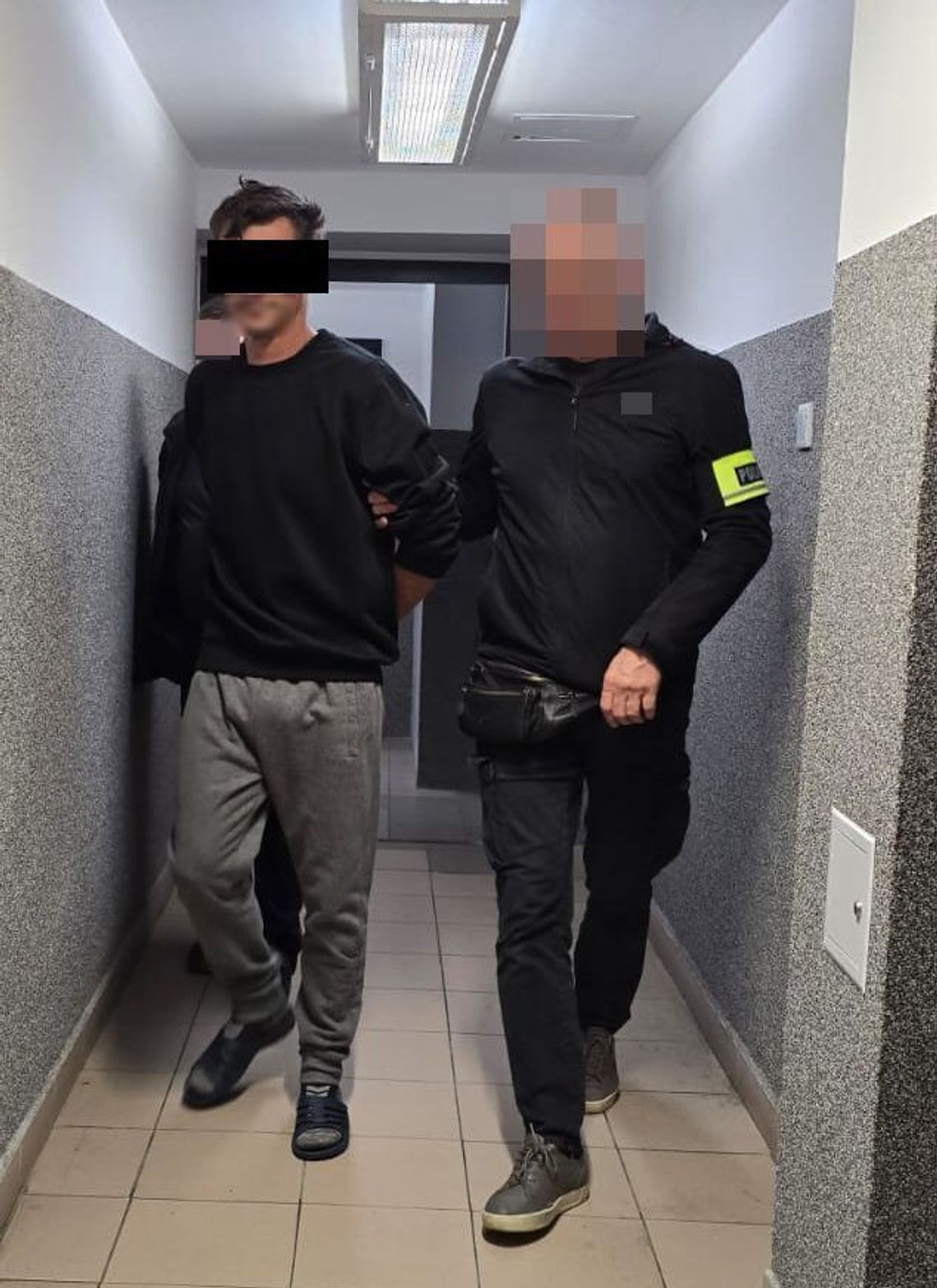 Podpalenia, kradzież auta i nękanie rodziny — 37-latek z biłgorajskiego za kratami aresztu [VIDEO]