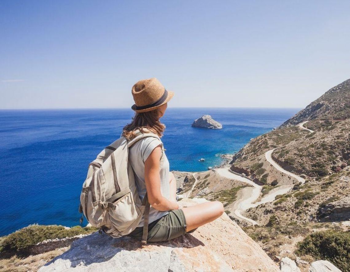 Podróżniczy boom. Polacy znów ruszyli w świat Polacy podróżują teraz więcej niż przed pandemią. Najczęściej wybierają Europę i wyjazdy wypoczynkowe