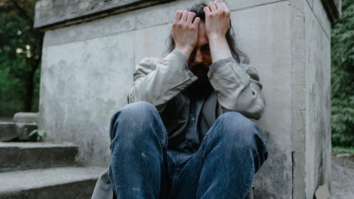 Polacy pożyczają u lichwiarzy i rujnują sobie życie. Państwo rozkłada ręce Coraz więcej Polaków doświadcza finansowego wykluczenia.