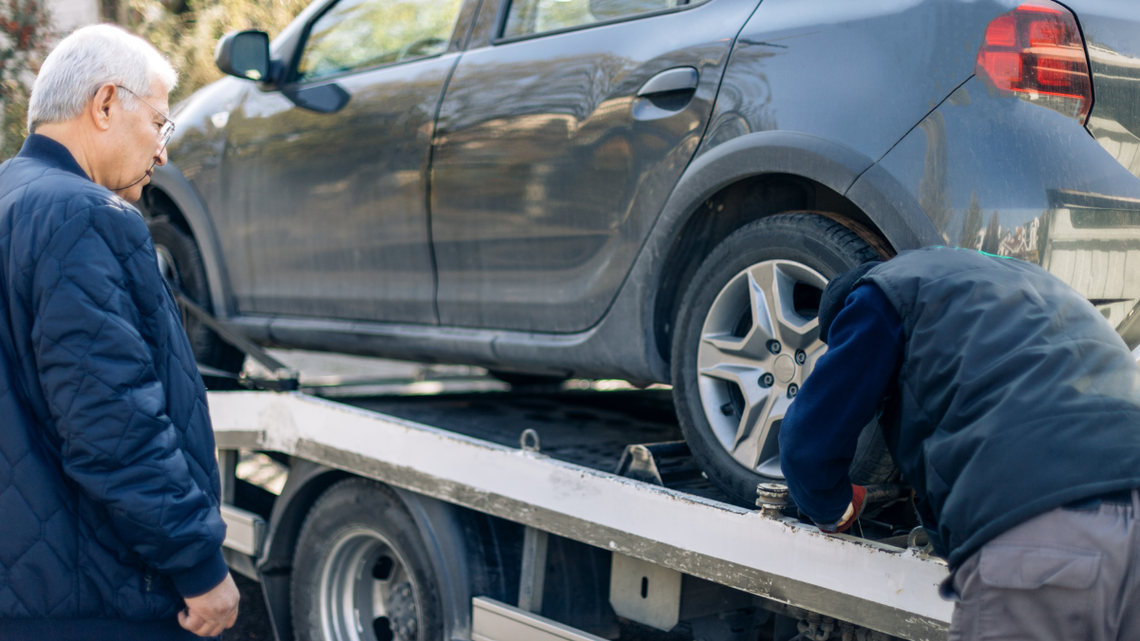 Policyjne parkingi są pełne samochodów zarekwirowanych kierowcom, którzy prowadzili na promilach.