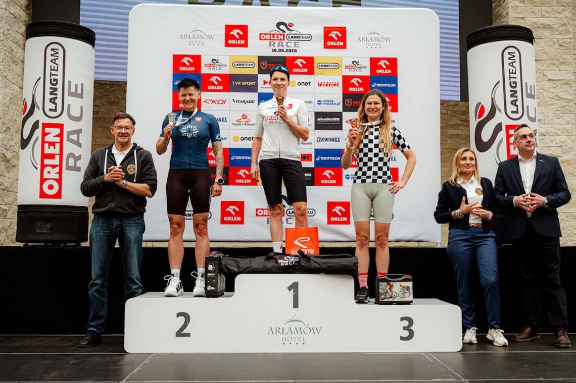 Policjantka z Zamościa stanęła na podium Orlen Lang Team Race w Arłamowie. Monika Mazur zdobyła 2. miejsce.