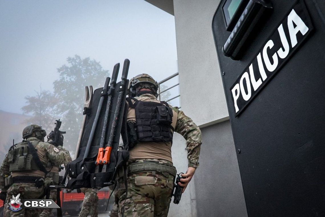 W ciągu roku zaufanie do policji spadło o kilkanaście procent.