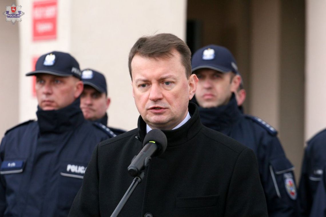 Posterunek policji w Ulhówku już pracuje. Wczoraj otwierał go symbolicznie szef MSWiA (FILM)