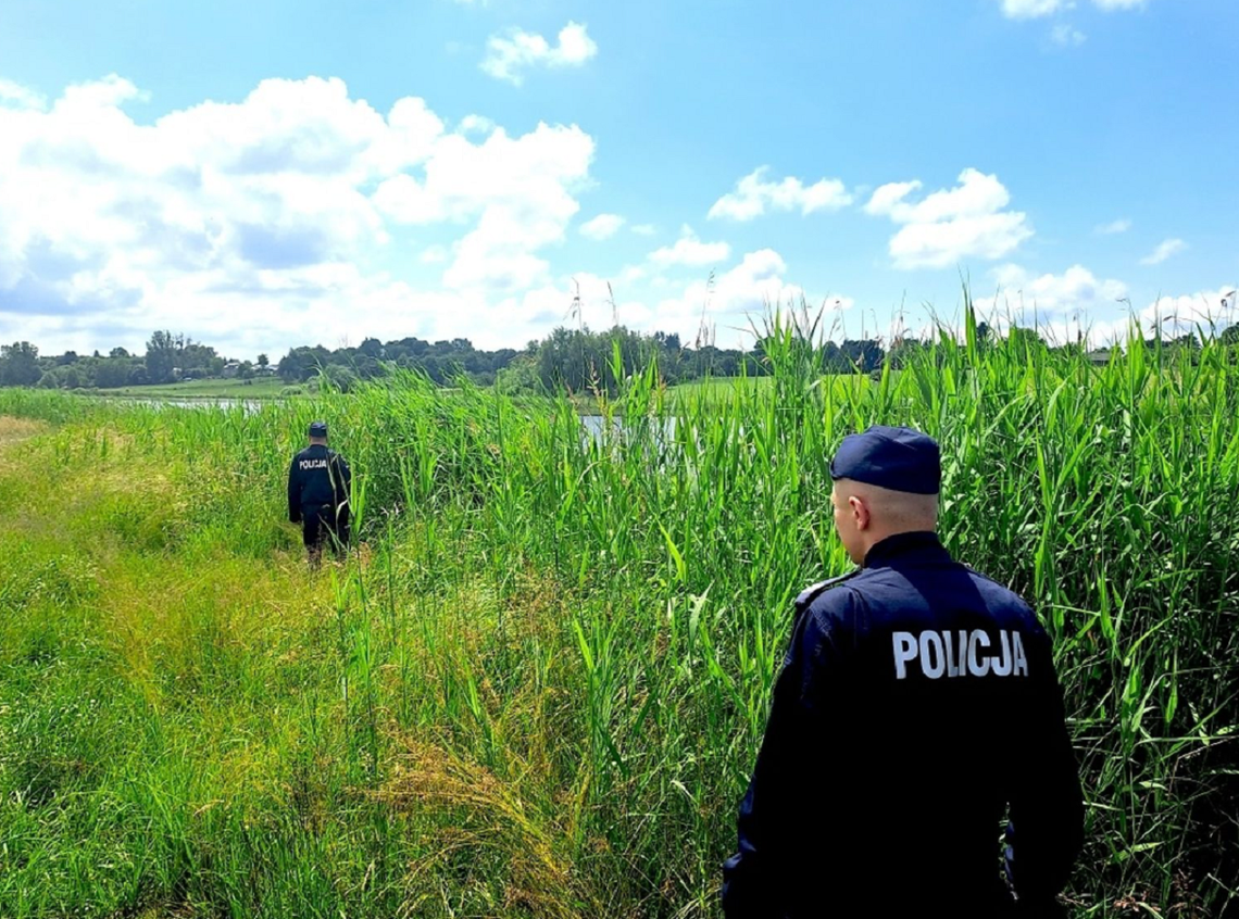 Marcin Ambroży 3 czerwca wyszedł z domu i do chwili obecnej nie nawiązał kontaktu z rodziną. Kilkudziesięciu policjantów i strażaków poszukuje go od poniedziałku, 12 czerwca.