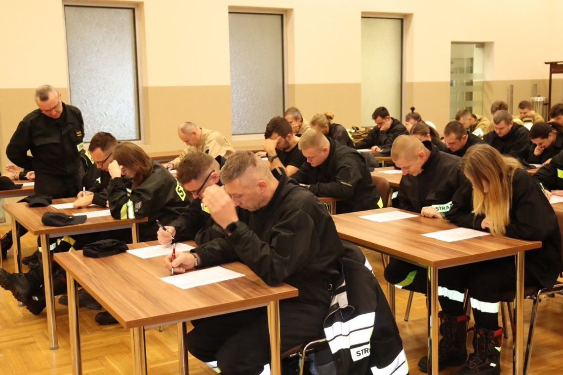 Powiat tomaszowski: 59 strażaków ratowników zaliczyli szkolenie
