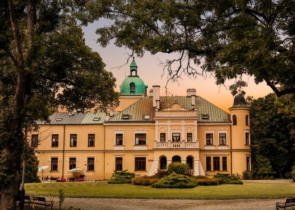 Pierwszą nagrodę otrzymała Aneta Rozkal za fotografię „DPS w Ruskich Piaskach”.