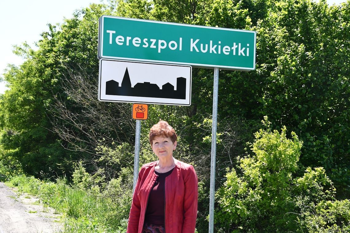 – Przyzwyczaiłam się do swojego nazwiska i w niczym mi ono nie przeszkadza – mówi Bogumiła Kukiełka, dyrektor Szkoły Podstawowej w Tereszpolu-Kukiełkach.