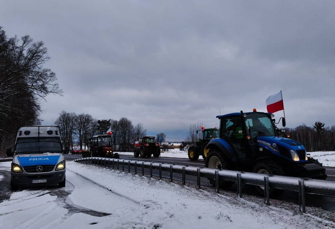 Zamojska Policja informuje o niewielkich utrudnieniach w ruchu drogowym na drodze krajowej nr 17.